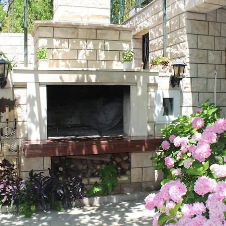 14842b Apartman